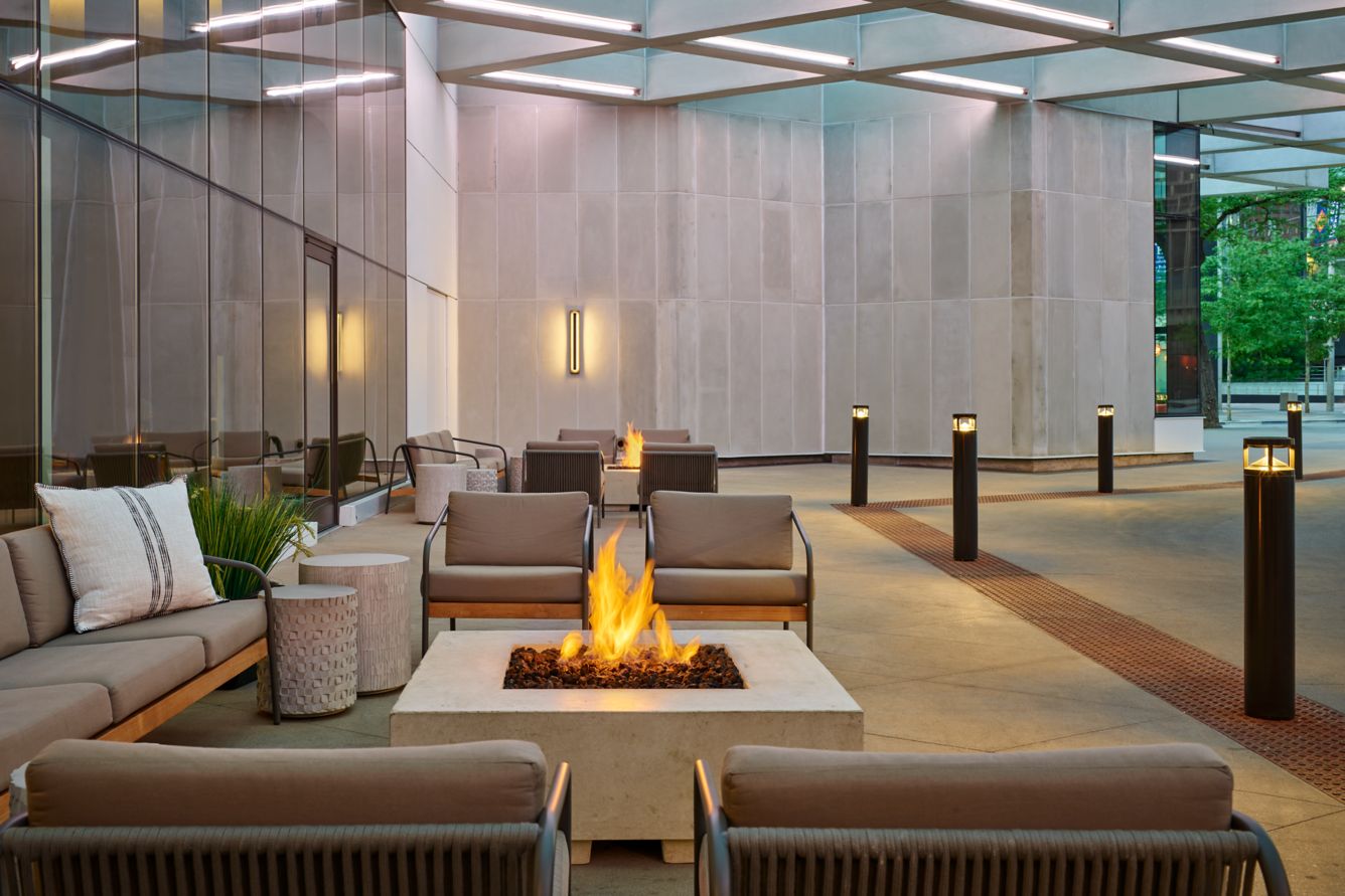 si-dends-street-commons-firepit-89383_Classic-Hor